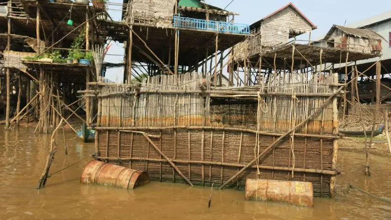 Lake Tonle Sap and Kompoung Pluk