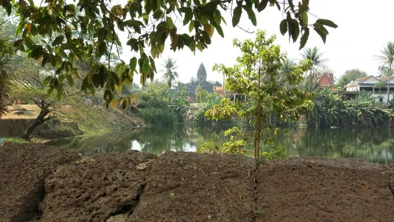 Temples of Rolous