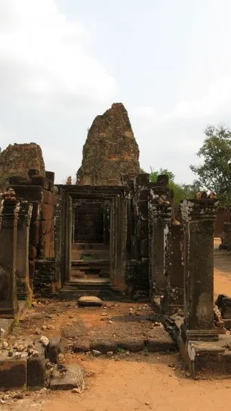Pre Rup, Banteay Srei, Neakpoan and Preah Khan Temples